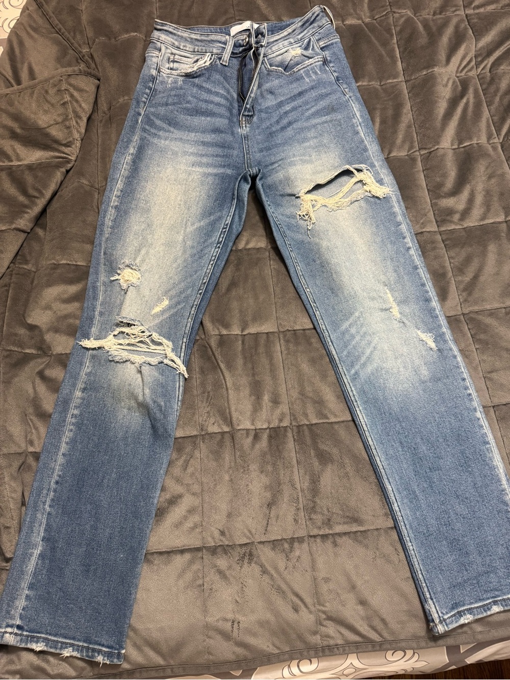 Distressed Vervet Women's Blue Jeans